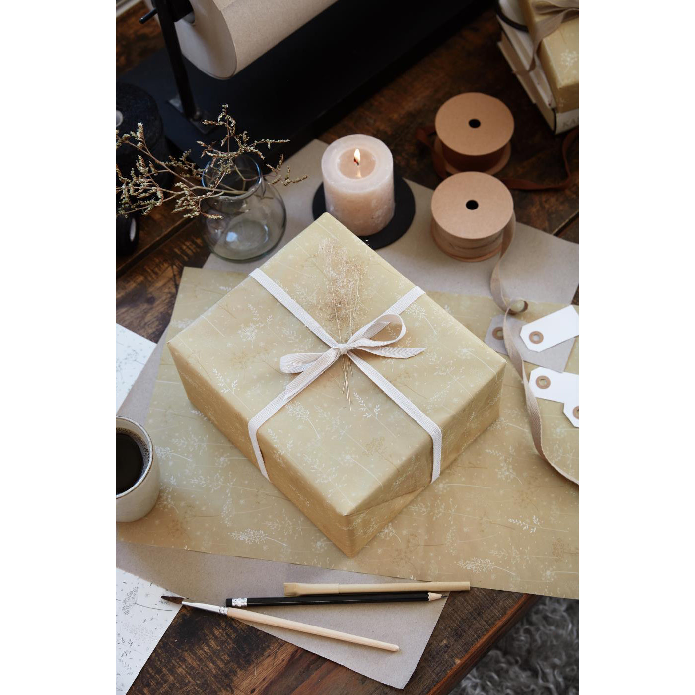 Papel de regalo Diseño Mustard Grass y Umbelas Rollo 5 mt