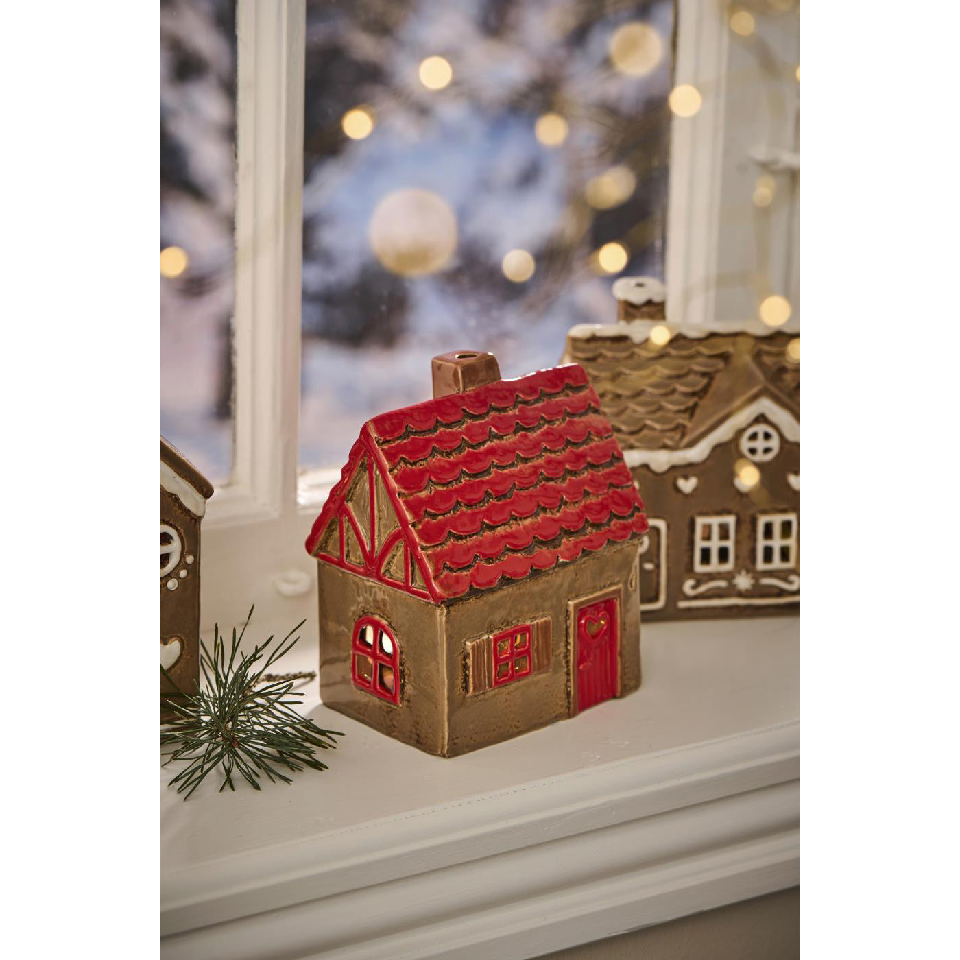 Casa para Velas STILLENAT Tealight Techo Rojo