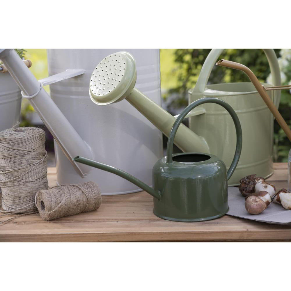 Regadora Metálica Verde 0.9 lt