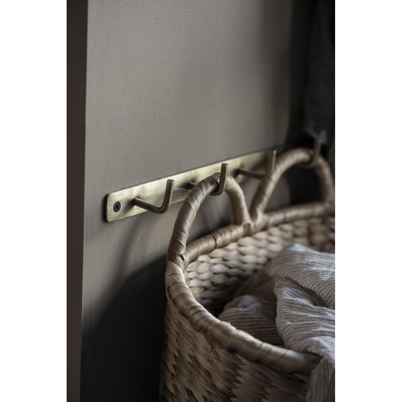 Colgador 8 ganchos latón envejecido