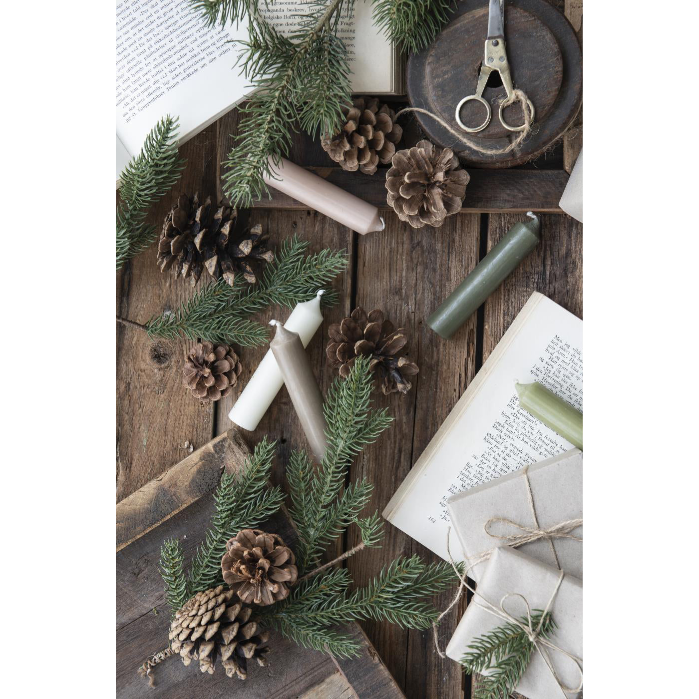 Vela Dinner Pequeña Verde Selva Ø:2.2 H:11