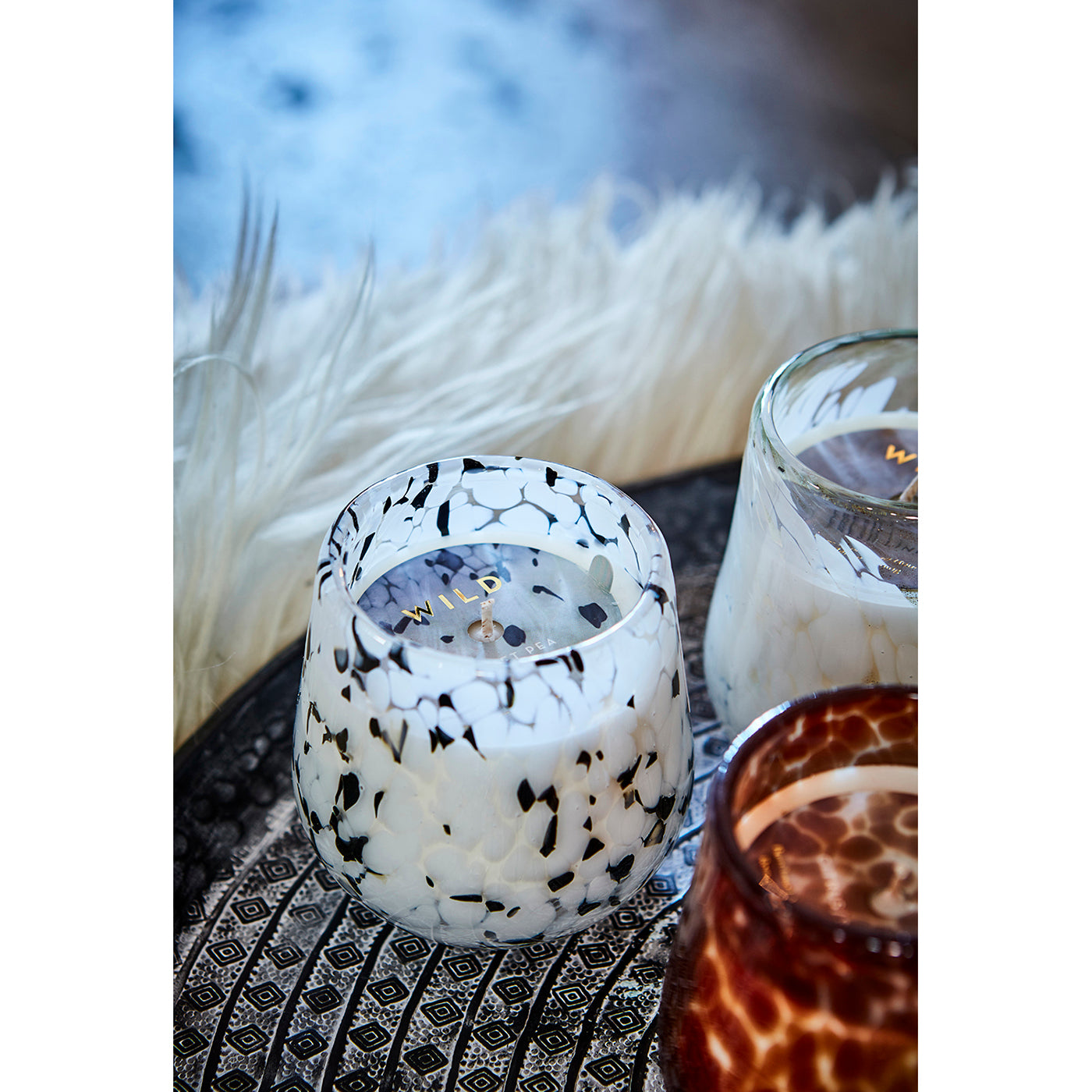 WILD Velas aromáticas Sweet Pear / Blanco y Negro