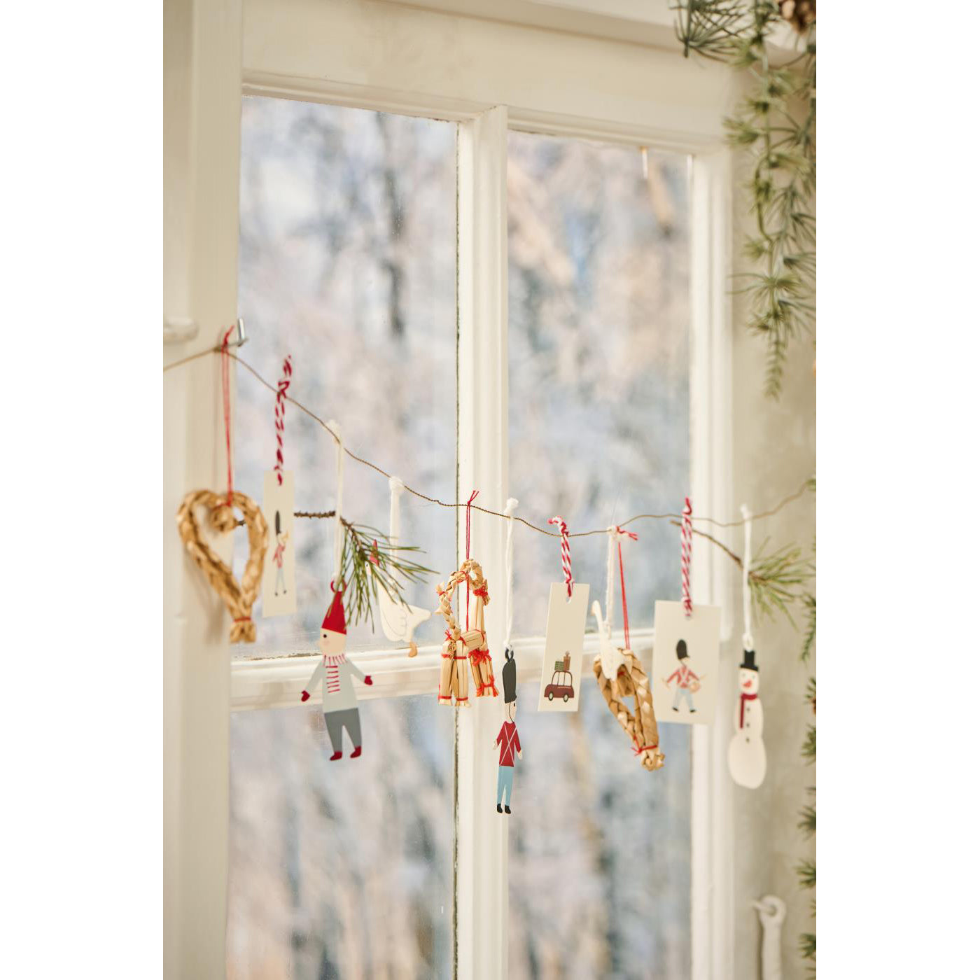 Corazon Navideño Colgante Hilo Rojo