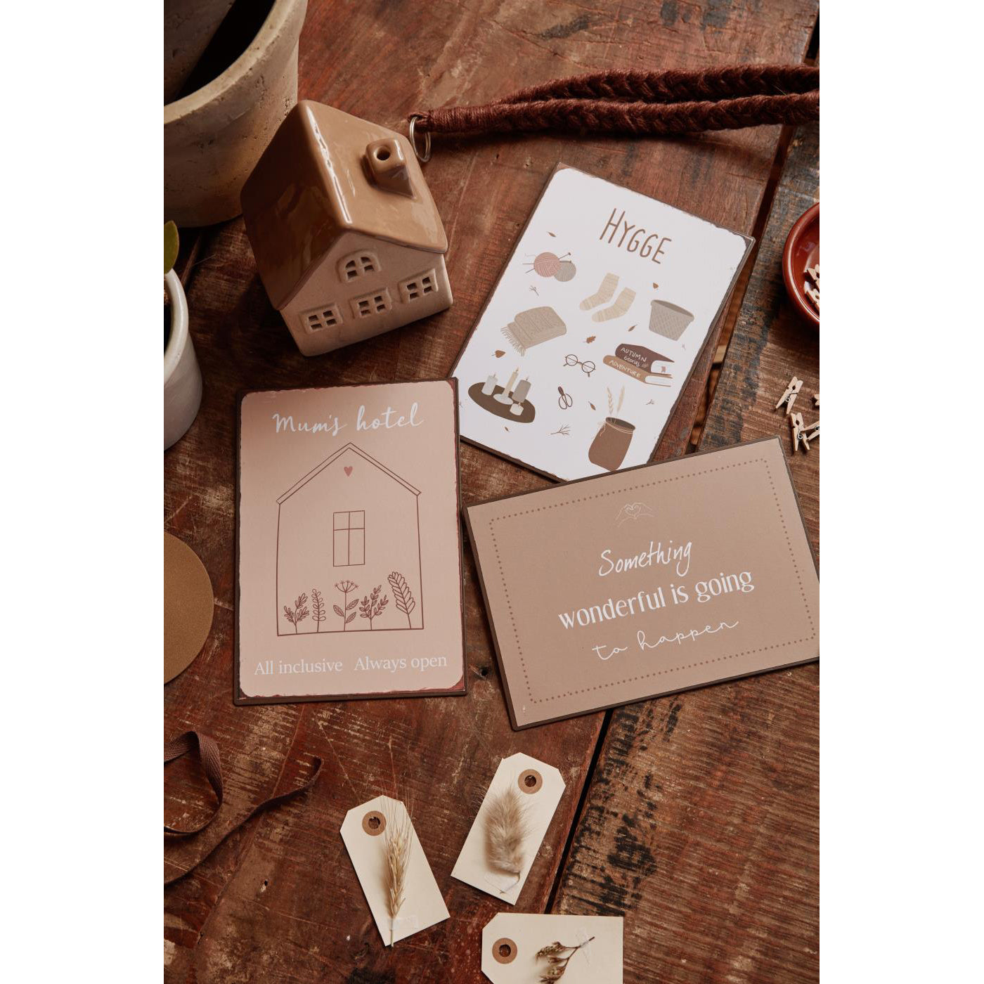 Letrero Metal: Mum´s Hotel  L: 30,5 cm