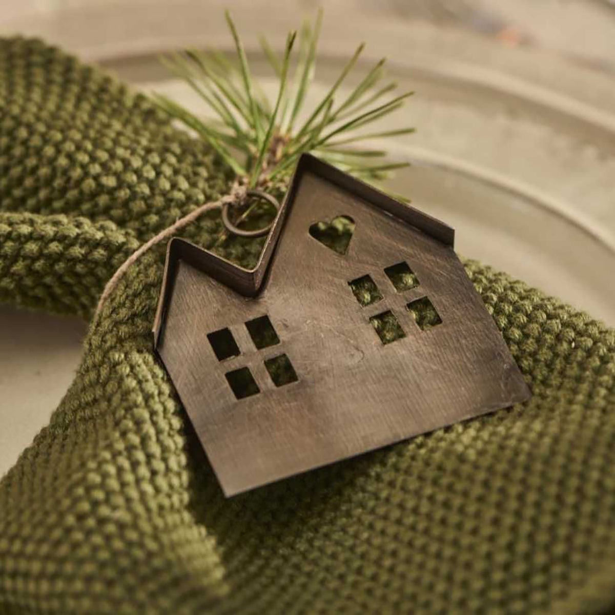 Casita Colgante de Latón Surtido